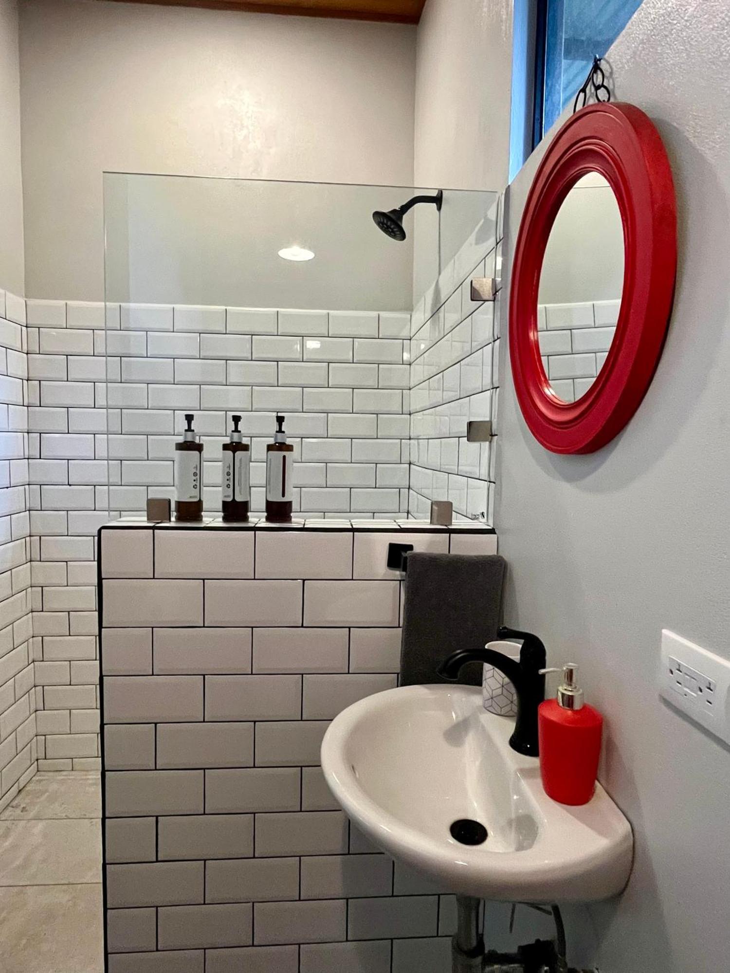 Industrial Studio With Private Jacuzzi Uvita Exteriör bild